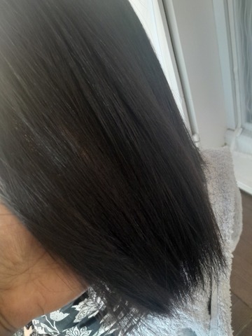 Avant/Après : Sublimez vos cheveux avec un lissage brésilien au tanin à domicile